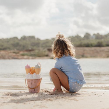 Preview: Sand toy bucket with sand molds "Ocean Pink" Preview: Sand toy bucket with sand molds "Ocean Pink"