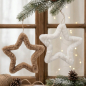 Preview: Plüsch-Dekoanhänger Stern „Furry“ aus Metall & Kunstfell in Beige oder Weiß – Handgearbeiteter Hängestern mit Juteband (Ø 22 cm oder 32 cm) für Fenster, Tür & Weihnachtsbaum