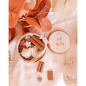 Preview: Duftwachs „Chai Latte“ Wax Melts 100 g aus Sojawachs in roségoldener Blechdose – Würziger Herbstduft mit schwarzem Tee, Kardamom, Ingwer, Zimt & gesüßter Vanille