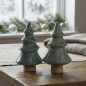 Preview: Dekoaufsteller „Natury“ aus Steinzeug – Grüner Tannenbaum mit reaktiver Glasur