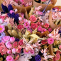 Preview: Trockenblumenstrauß Lila Glow – Strahlendes Bouquet im Markt-Stil (50 cm)