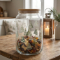 Preview: Vorratsglas „Trimas“ 890 ml – Große Keksdose aus Glas mit Bambusdeckel & Tannenbaum-Motiv