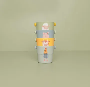 Preview: Little Dutch Stapelbecher 4er-Set „Little Farm“ – Badespielzeug mit Wasserauslauf ab 12 Monate