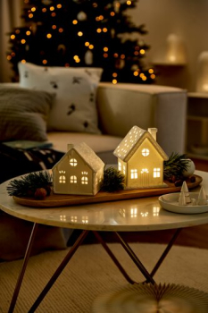 Räder Design Lichthaus „Zuckerstangenhaus“ – Porzellan-Teelichthaus für die Adventszeit