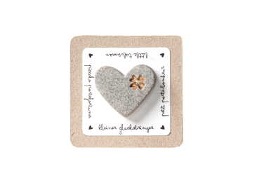 Heart magnet. by good old friends