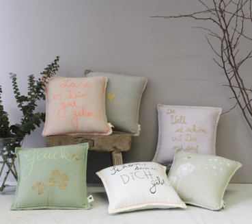 Preview: Minikissen mit Stickerei & Print
