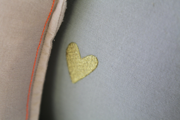 Preview: Minikissen mit Stickerei & Print