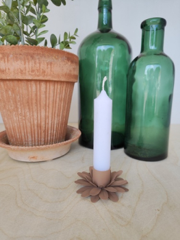 Kerzenhalter in Blumenform "Fudge"