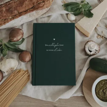 Rezeptbuch "Die wichtigste Zutat ist immer Liebe" von Eulenschnitt