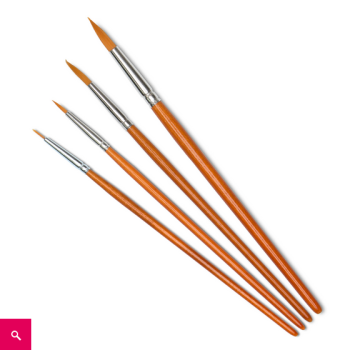 Food paint brushes in different sizes