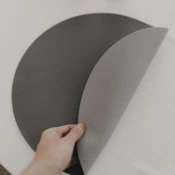 Round reversible Placemat grey "Heart"