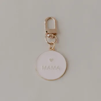 Eulenschnitt Schlüsselanhänger Mama – Eleganter Emaille-Anhänger in Rosa & Gold