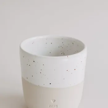 Preview: Eulenschnitt Becher Mrs. – Hochzeitsgeschenk