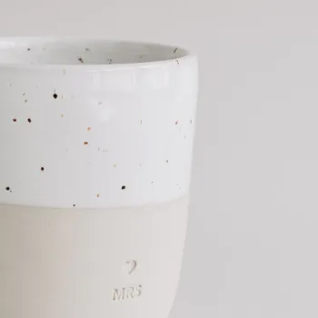 Preview: Eulenschnitt Becher Mrs. – Hochzeitsgeschenk