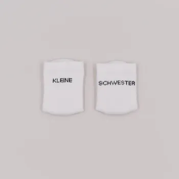 Preview: Eulenschnitt Babysocken Kleine Schwester – Weiche Erstlingssocken Gr. 16-18