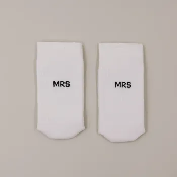 Eulenschnitt Socken Mrs. – Hochzeitsgeschenk