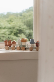 Wooden train "Foreste Friends" squirrel with plug-in shapes