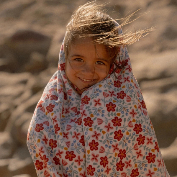 Children's beach towel "Sunny Flowers"