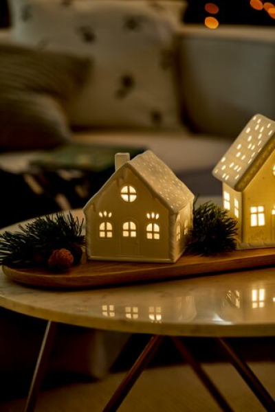 Räder Design Lichthaus „Zuckerstangenhaus“ – Porzellan-Teelichthaus für die Adventszeit