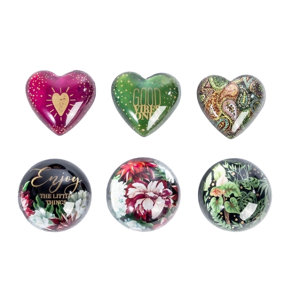 Glass paperweight
