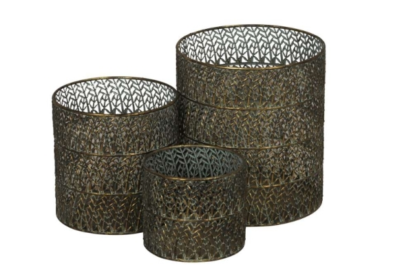 Laterne aus Metall in gold Balkon Terrasse