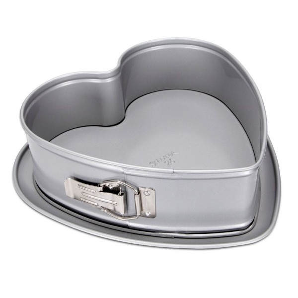 We love baking springform pan heart
