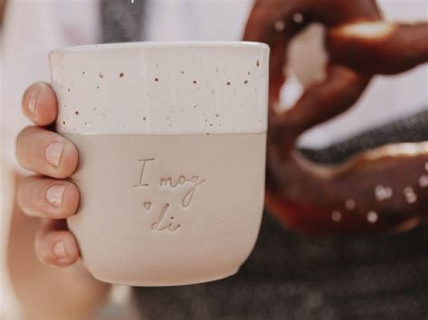 Becher I mog di – Handgemachtes Steingut (320 ml)