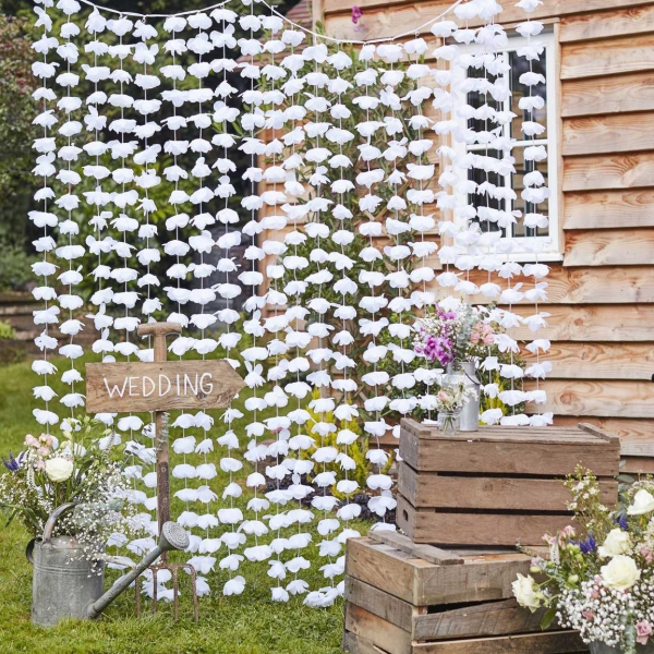 Flower curtain white