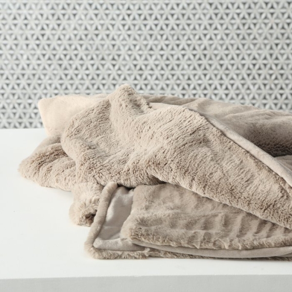 Kuscheldecke "Storan" beige