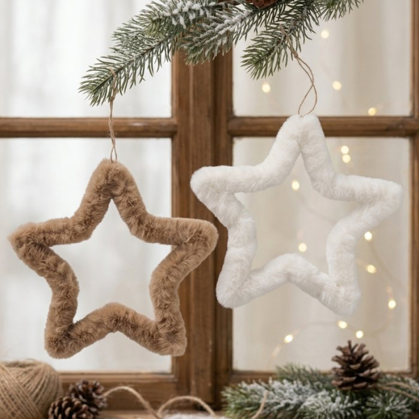 Plüsch-Dekoanhänger Stern „Furry“ aus Metall & Kunstfell in Beige oder Weiß – Handgearbeiteter Hängestern mit Juteband (Ø 22 cm oder 32 cm) für Fenster, Tür & Weihnachtsbaum