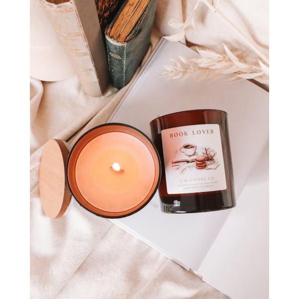 Duftkerze im Glas "Book Lover"