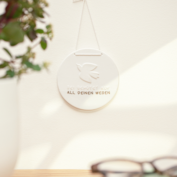 Porcelain Sign "Dove" – Decorative Pendant with Blessing in White & Gold D: 9.9 cm