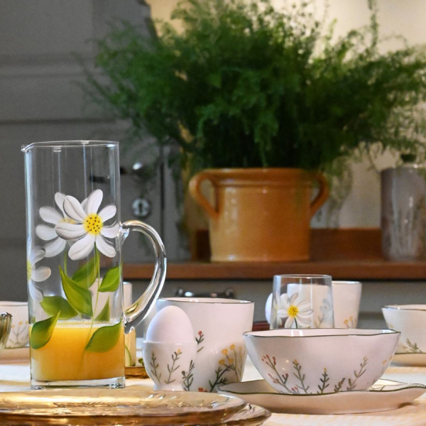 Miljögården Egg Cup Happy – Rustic Ceramic Egg Cup in Country Style