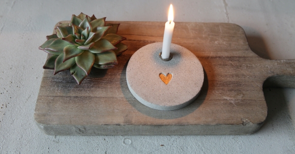 Circle of light. Heart. by Good old friends