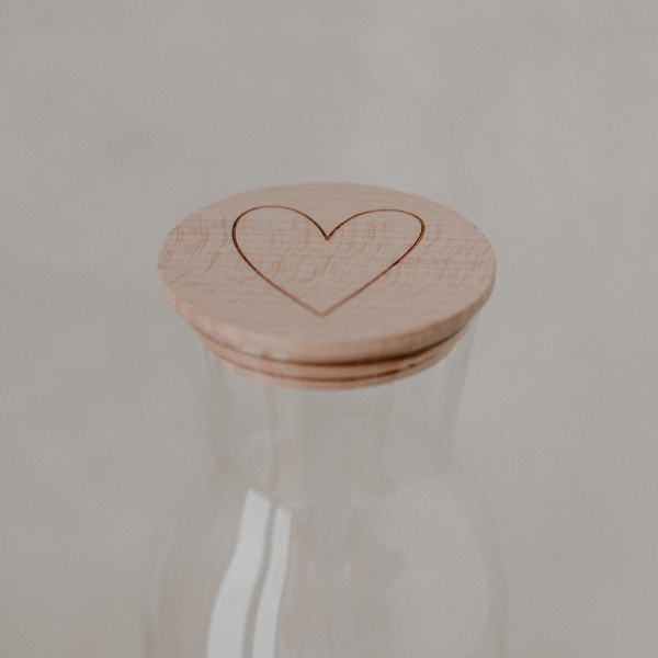 Lid for carafe with heart by Eulenschnitt