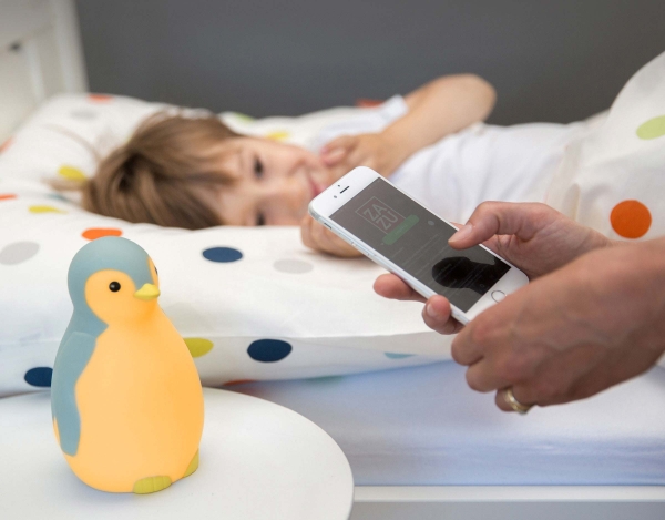 Night light/sleep trainer "Pam" the penguin