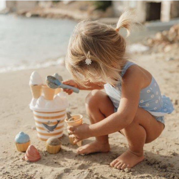 Sand toy bucket with sand molds "Ocean Dreams"