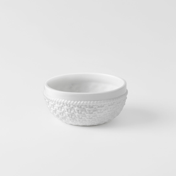 Bowl, bowl with knitting pattern of wheels