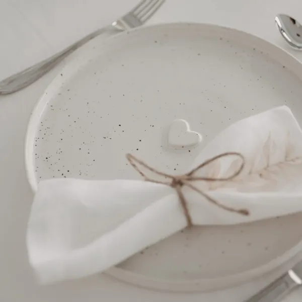 Speiseteller Calma Herz – Handgemachtes Steingut (27 cm)