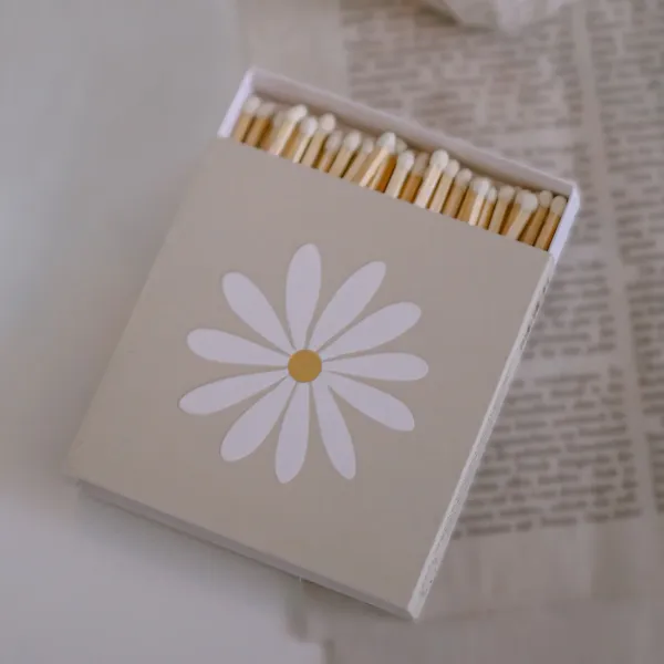 Eulenschnitt Matches Daisy – Long Matches in a Premium Glass Jar with Flower Motif
