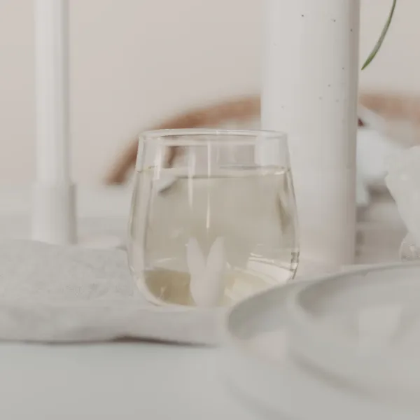 Trinkglas mit Hasenfigur von Eulenschnitt