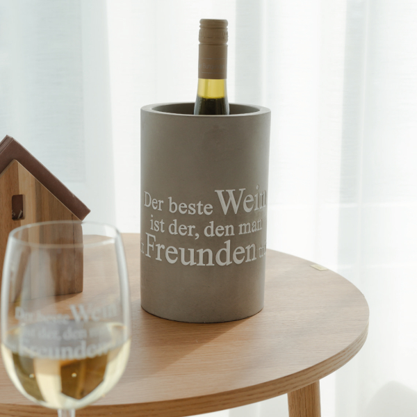 Winecooler "Der beste Wein ist der den man mit Freunden trinkt" von Räder