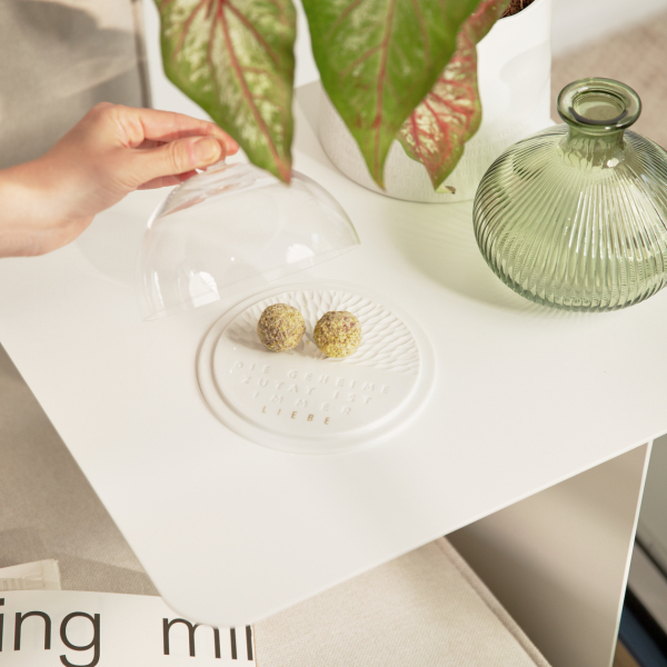 Glass Cloche with Porcelain Plate "Love" – Elegant Display for Sweets & Decor H: 9.5 cm