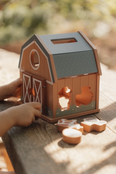 Shape Sorting Game Farm