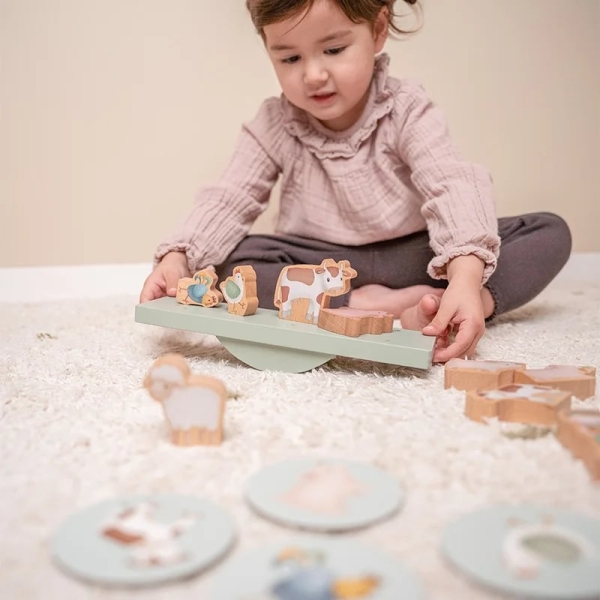 Balance game, balance game "Little Farm"