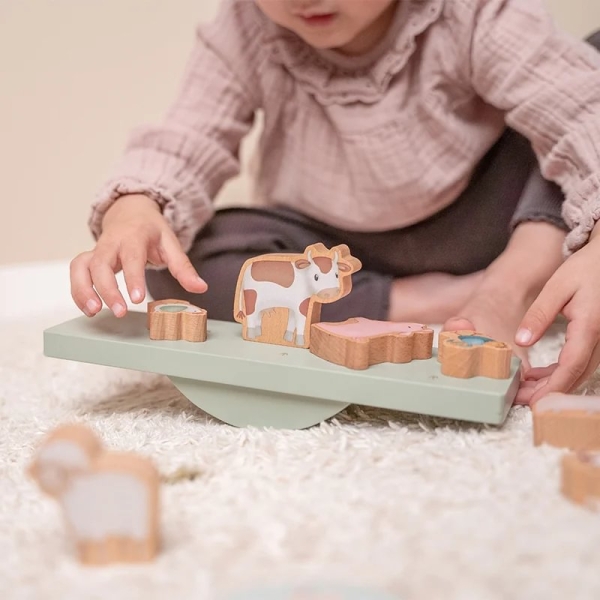 Balance game, balance game "Little Farm"