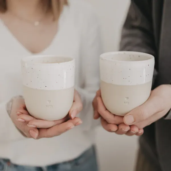 Eulenschnitt Becher Mrs. – Hochzeitsgeschenk
