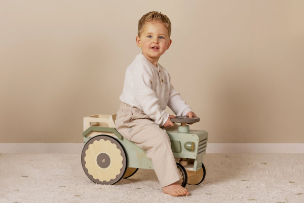 Walking tractor from Little Dutch