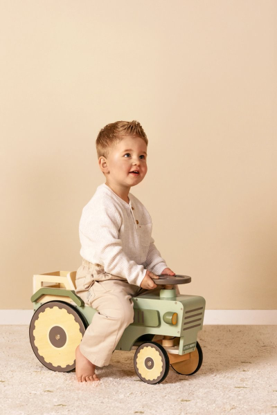 Walking tractor from Little Dutch